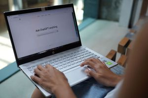 Τι ρωτάνε καθημερινά οι Κρητικοί την Τεχνητή Νοημοσύνη;