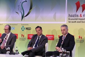 Economist – Άδωνις Γεωργιάδης: Στο επίκεντρο των πολιτικών για τον καρκίνο βρίσκεται ο ασθενής
