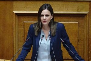 “Αποκλειστικά γαλάζιο σκάνδαλο, κυβερνητικό σκάνδαλο που οι ευθύνες βαραίνουν ακέραια την κυβέρνηση και τον πρωθυπουργό προσωπικά”