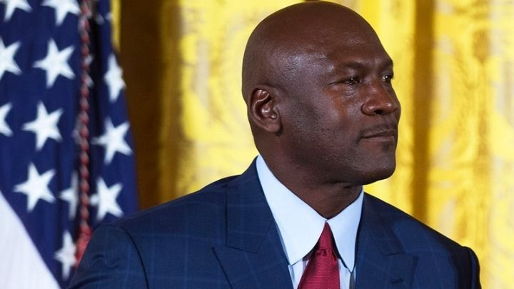 Οι 50 πιο ακριβοπληρωμένοι αθλητές όλων των εποχών αξίας 56,2 δισ. δολαρίων, 43ος ο Giannis, 1ος ο Τζόρνταν