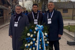 Στο Άουσβιτς για την Ημέρα Μνήμης του Εβραϊκού Ολοκαυτώματος ο Παύλος Χρηστίδης