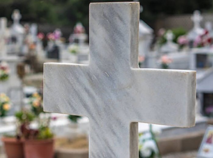 «Πληρώστε ή… φέρτε τον ίδιο»: Δήμος ζητά οφειλές και στον … άλλο κόσμο – Έστειλαν «ραβασάκι» 1.500 ευρώ σε νεκρό πάνω από 30χρόνια