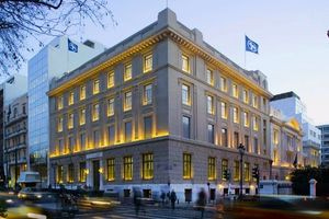 Alpha Bank: ενισχύει το δίκτυό της σε όλη την Ελλάδα, επενδύοντας σε μια νέα εμπειρία πελάτη