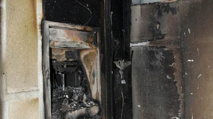 Έκρηξη σε ΑΤΜ στο Μαρκόπουλο τα ξημερώματα