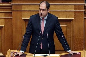 Ζητώ άρση ασυλίας μου και πλήρη διαλεύκανση από τη Δικαιοσύνη κάθε σκιάς που αγγίζει το πρόσωπο μου. Καμία δική μου συνομιλία, κανένα αδίκημα, καμία ζημία Δημοσίου