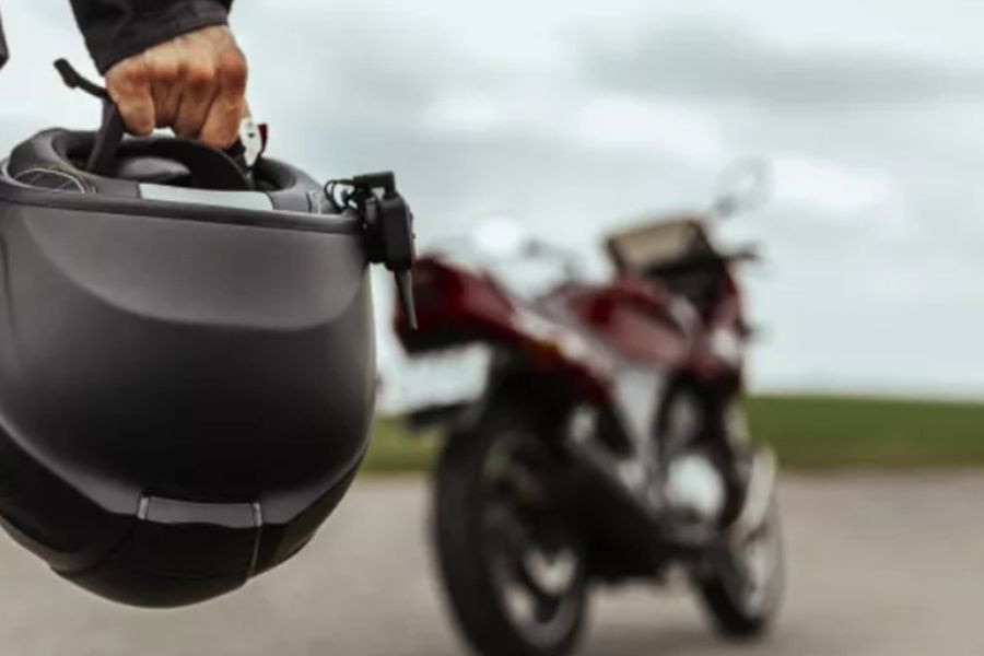 ΕΛ.ΑΣ. – «Μηδενική ανοχή στη μη χρήση κράνους»: Πάνω από 1.070 παραβάσεις βεβαιώθηκαν την 41η εβδομάδα της εκστρατείας