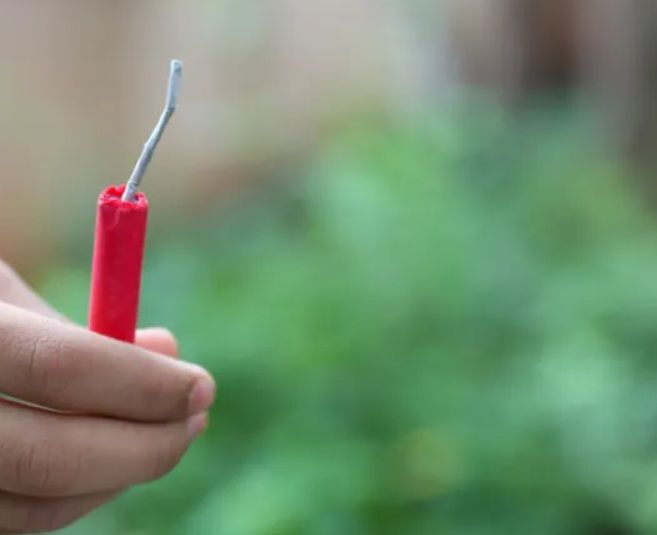 Σοβαρός τραυματισμός 14χρονου από κροτίδα στο Μενίδι – Σε μερικό ακρωτηριασμό του αντίχειρα προχώρησαν οι γιατροί