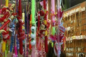 Το ωράριο των καταστημάτων σήμερα Μεγάλη Παρασκευή