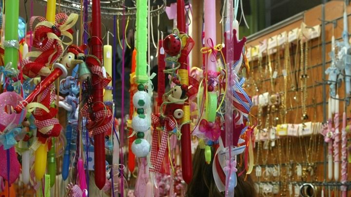 Από σήμερα το εορταστικό ωράριο για το Πάσχα – Ποια Κυριακή είναι ανοικτά τα καταστήματα