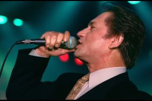 Μάκης Χριστοδουλόπουλος: Η “δύσκολη πίστα” των πλειστηριασμών – Ξανά στο σφυρί ακίνητά του στην Αιγιάλεια