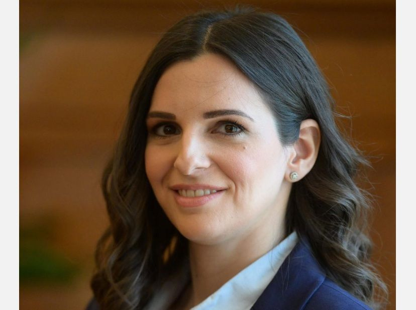 Όλγα Μαρκογιαννάκη: «Δεν ξέρω αν αυτή η κυβέρνηση μπορεί να κοιτάξει στα μάτια τους πολίτες και να μιλήσει για αξιοκρατία. Ο κ. Λαζαρίδης είναι η κορυφή του παγόβουνου»