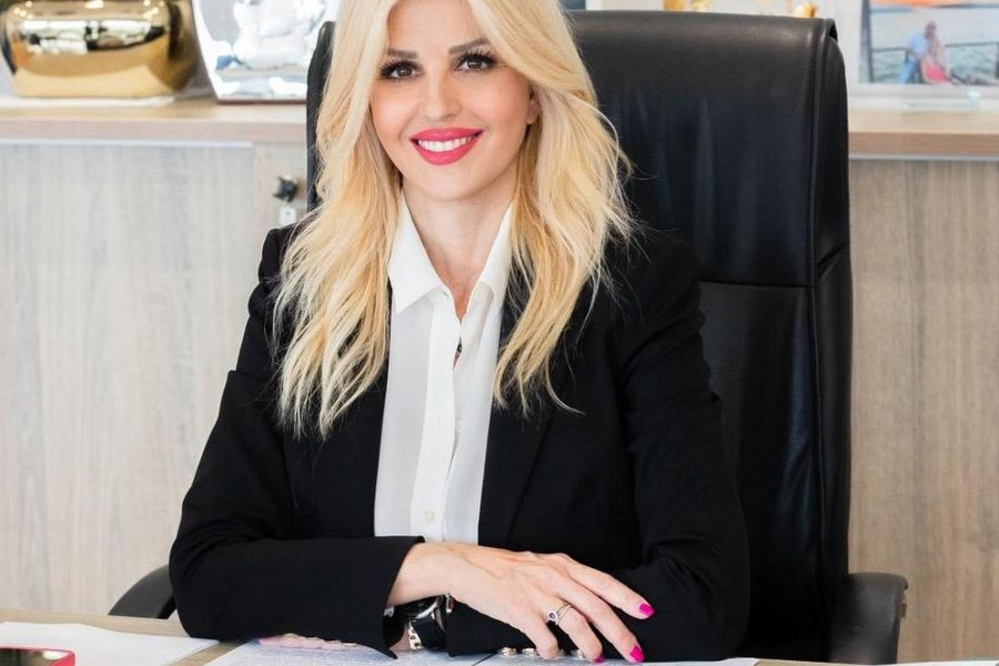 Έλενα Ράπτη: Από τις «Νταντάδες της Γειτονιάς» έως το σήμα διαφορετικότητας και την καμπάνια για το χάπι του βιασμού