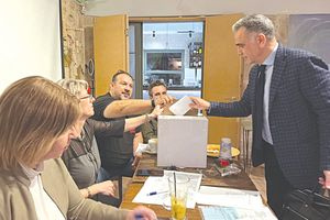 Μπάσκετ: Ο Ανυφαντάκης συνεχίζει στην προεδρία του Ανδρογέα