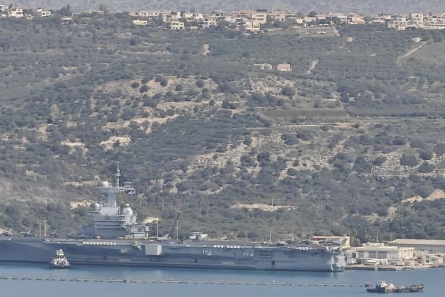 Στο λιμάνι της Σούδας το αεροπλανοφόρο “Charles de Gaulle”