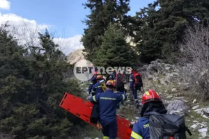 Στο Ρίο με ελικόπτερο μεταφέρθηκε ο 56χρονος ορειβάτης που τραυματίστηκε στο Αγρίνιο