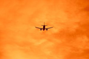 Ποια μέτρα σχεδιάζει η ΕΕ για την έλλειψη κηροζίνης για τα αεροσκάφη