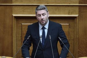 Σφυροκόπημα Ανδρουλάκη σε Μητσοτάκη: «ΕΥΠ και Predator πήγαιναν χέρι χέρι – Σύντομα τελειώνει ο κατήφορος