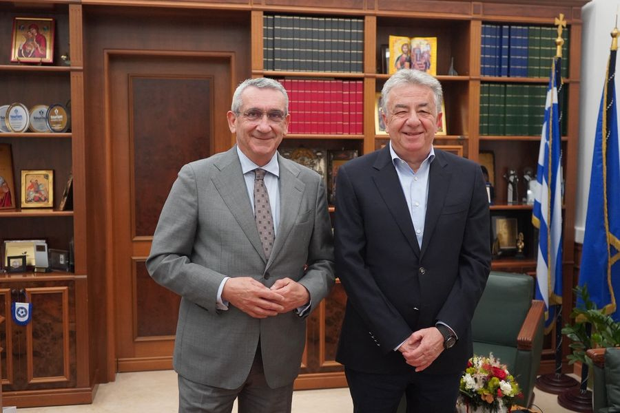 Στ. Αρναουτάκης – Γ. Χατζημάρκος: Κοινό μέτωπο των Περιφερειών για το μεταναστευτικό και την ενίσχυση της Αυτοδιοίκησης