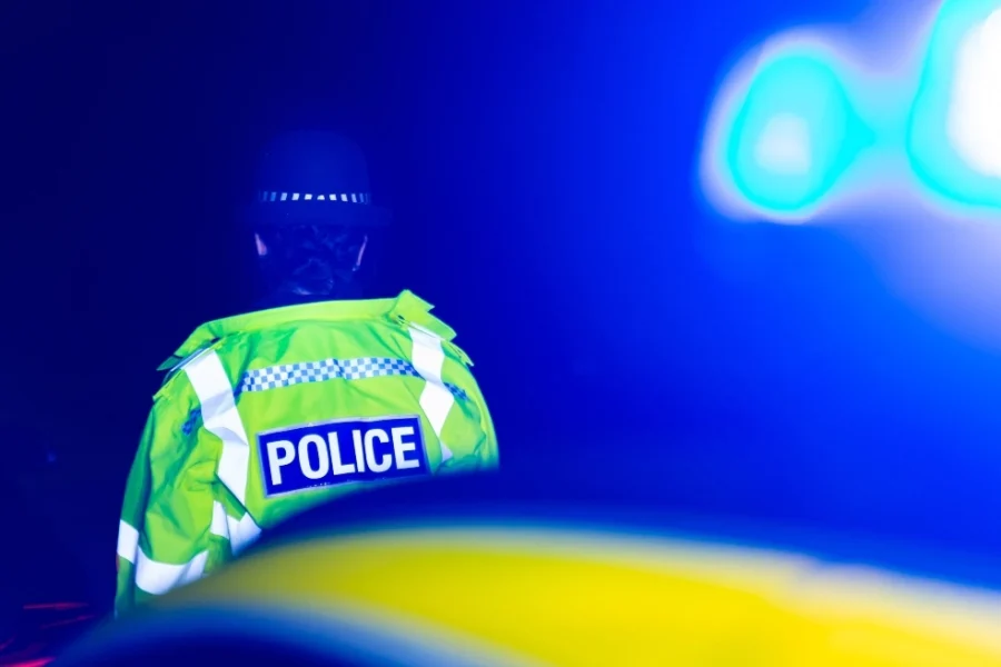 Φρίκη στη Βρετανία: Γυναίκα κατήγγειλε ομαδικό βιασμό έξω από εκκλησία