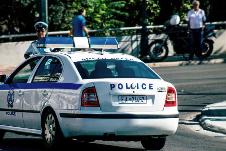 Αττική: 14 συλλήψεις και κατάσχεση 153 μολότοφ το βράδυ της Ανάστασης