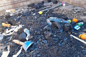 (ΦΩΤΟ – ΒΙΝΤΕΟ) Χανιά: Βανδαλισμοί και φωτιές σε παιδική χαρά