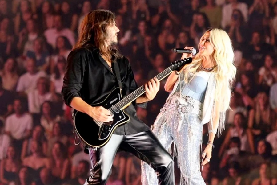 Ο κιθαρίστας Κάρλος Πέρεζ ανακοίνωσε το τέλος της συνεργασίας του με την Άννα Βίσση ύστερα από 11 χρόνια