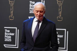 Τσαρλς Ντανς: Σε συζητήσεις για το «The Batman Part II»