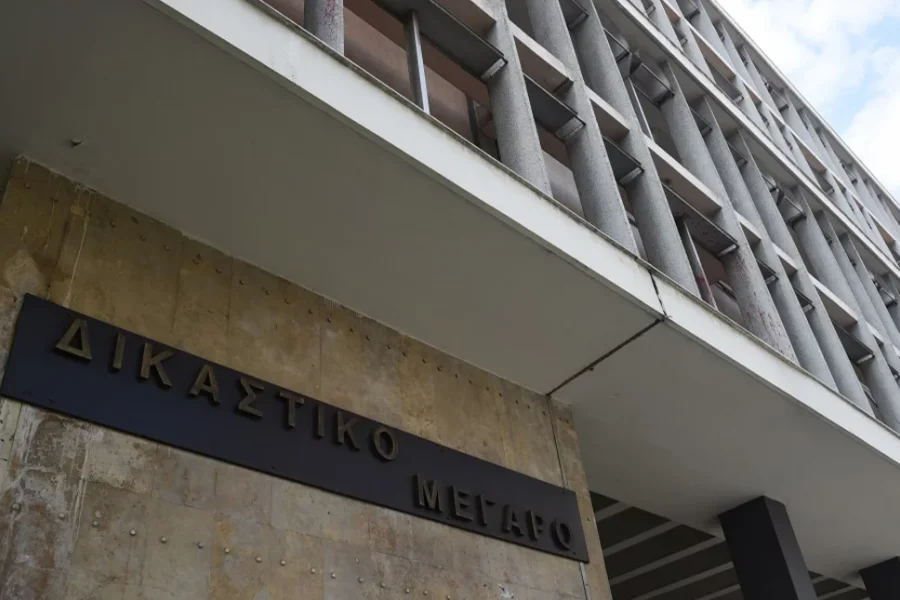 Θεσσαλονίκη: Ελεύθερος με περιοριστικούς όρους 17χρονος που κατηγορείται για βιασμό ανήλικης