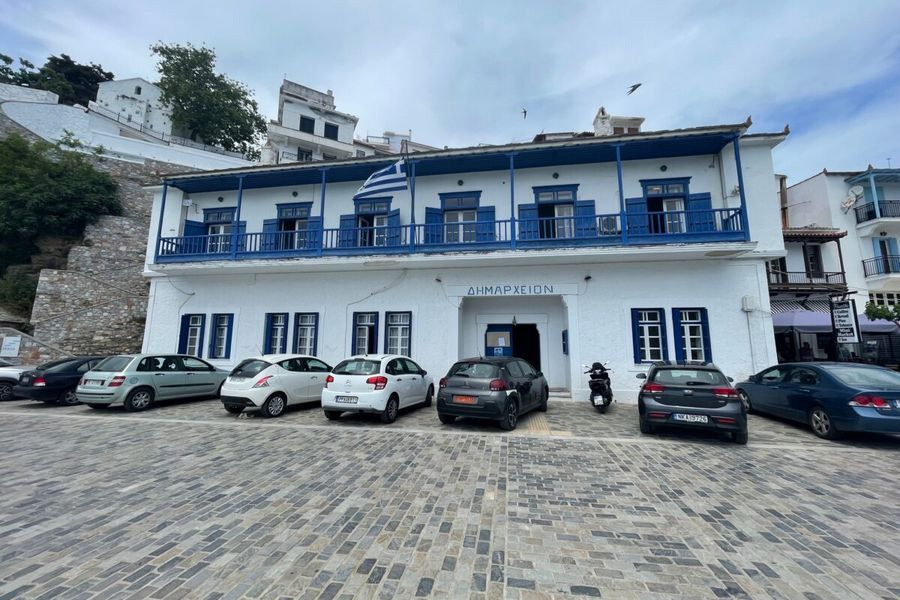 Έμφραγμα υπέστη δημοτική υπάλληλος εν ώρα εργασίας