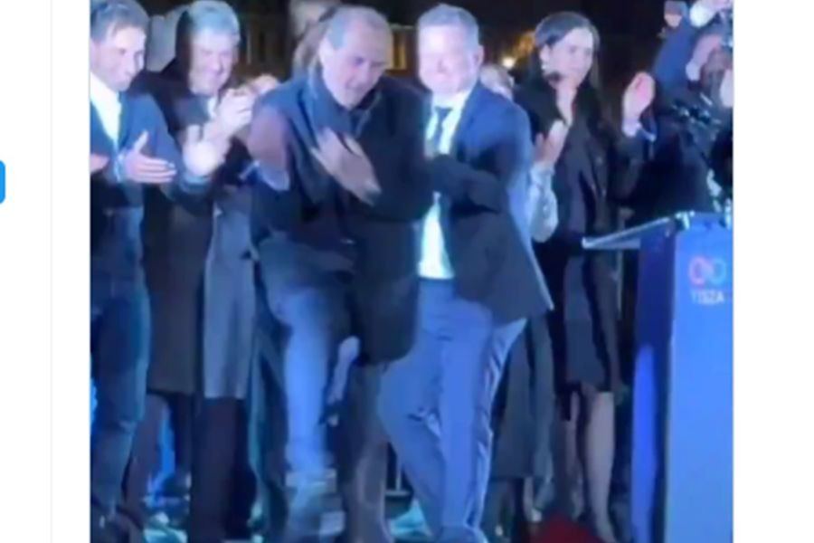 Τα “έσπασε” ο μελλοντικός υπουργός Υγείας της Ουγγαρίας: Ο έξαλλος χορός του Ζολτ Χέγκεντους που έγινε viral