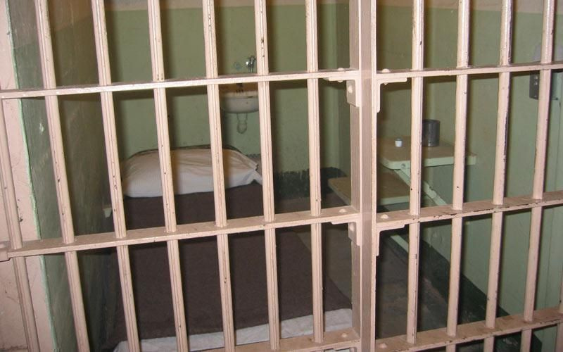 Κρατούμενος μετέφερε στα εσώρουχα του 65 γραμ. κάνναβης σε μορφή σοκολάτας