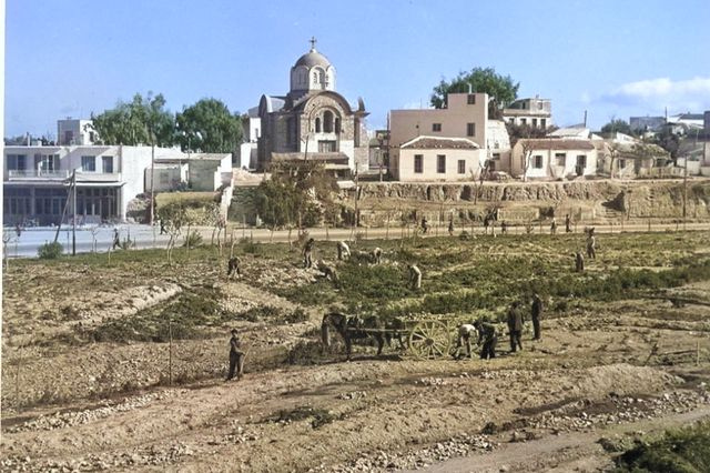Κι όμως… είναι…