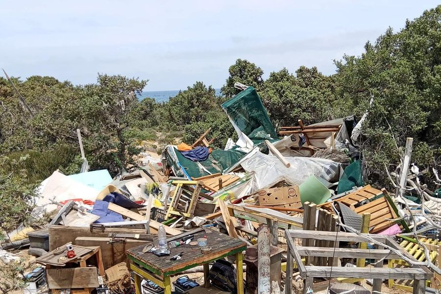 Έχτιζαν παραπήγματα με αρχαία στη Γαύδο