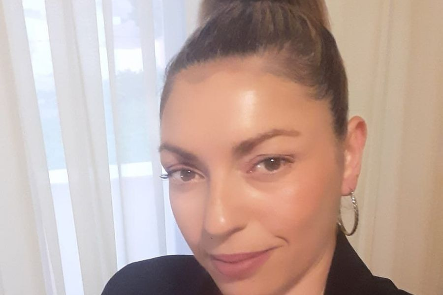 Τραγωδία: Βρέθηκε νεκρή η 43χρονη Ελευθερία Γιακουμάκη από σφαίρα μέσα στο αυτοκίνητό της (vid)