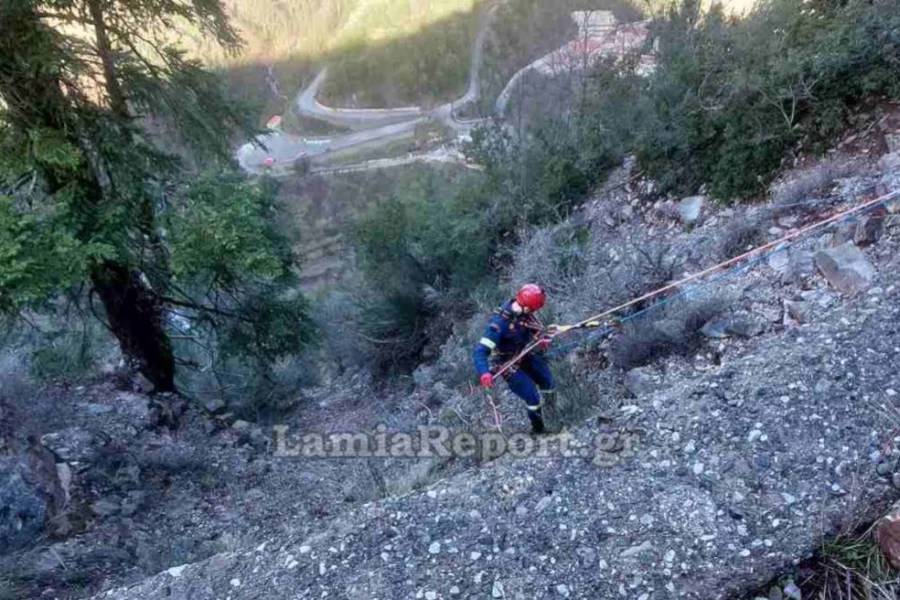 Όχημα κατέληξε σε γκρεμό βάθους περίπου 40 μέτρων – Νεκρός 54χρονος