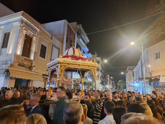 Από το Θείο Δράμα στην Ανάσταση: Έθιμα που κρατούν αιώνες σε όλη την Ελλάδα! (pics)