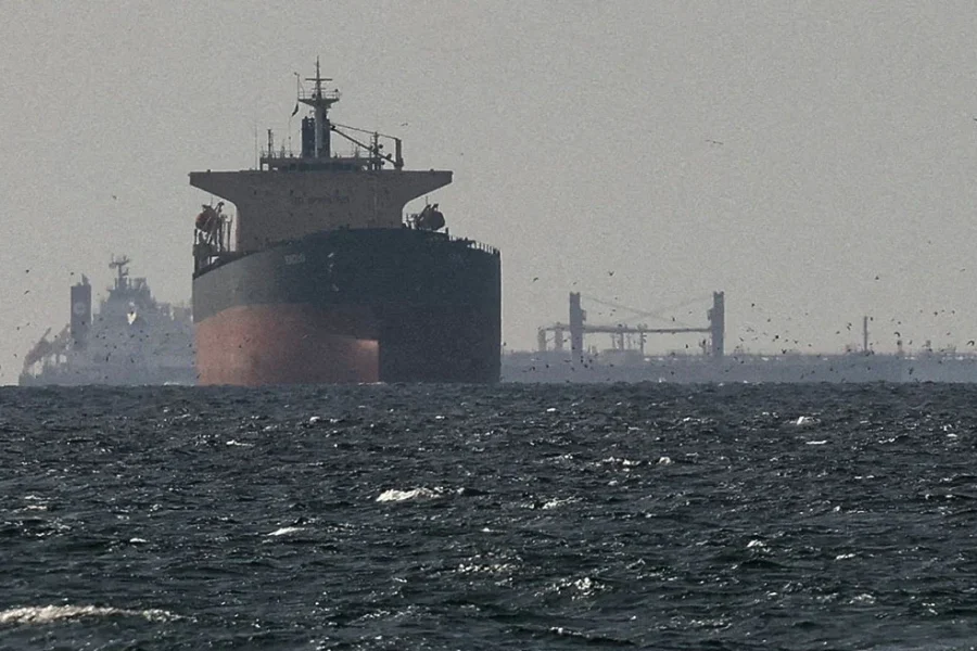 Τα πλοία του Ιράκ μπορούν να περνούν ελεύθερα από τα Στενά του Ορμούζ, ανακοίνωσε το Ιράν