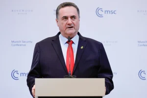 Ίσως χρειαστεί να αναλάβουμε ξανά δράση κατά του Ιράν, δηλώνει ο ισραηλινός υπουργός Άμυνας