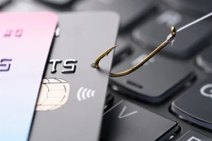 Phishing: Τα «έξυπνα» μηνύματα που αδειάζουν λογαριασμούς, τι πρέπει να προσέχουν οι πολίτες