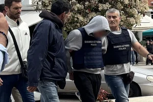 Υπόθεση Μυρτώς: Στο «κάδρο» νέοι ύποπτοι – Σοκάρει ο πατέρας: «Θα βάλουμε τέλος στη ζωή μας»