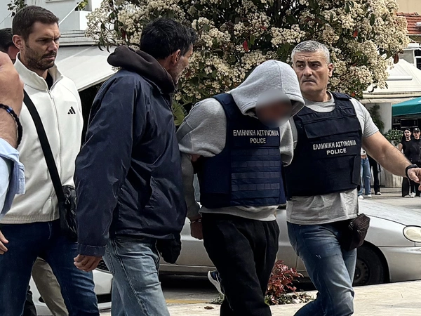 Υπόθεση Μυρτώς: Στο «κάδρο» νέοι ύποπτοι – Σοκάρει ο πατέρας: «Θα βάλουμε τέλος στη ζωή μας»