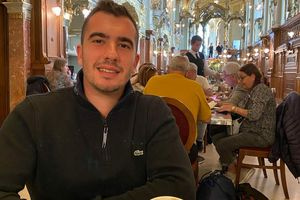 Αυτός είναι ο φοιτητής από την Κρήτη που χάρισε σε πολύτεκνες οικογένειες τα λεφτά της πρακτικής του!