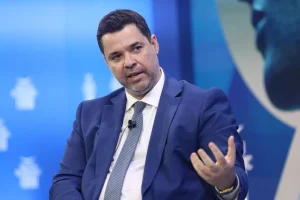 Στην Κρήτη ο Θανάσης Κοντογεώργης – Περιοδεία σε Ρέθυμνο και Ηράκλειο