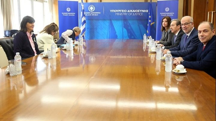 Ολοκληρώθηκε η επίσκεψη της επικεφαλής της Ευρωπαϊκής Εισαγγελίας Λ. Κοβέσι στο υπουργείο Δικαιοσύνης