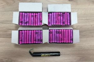 Χειροπέδες σε άνδρα στην Πάτρα για εμπορία παράνομων βεγγαλικών – Είχε μετατρέψει διαμέρισμα σε αποθήκη κροτίδων