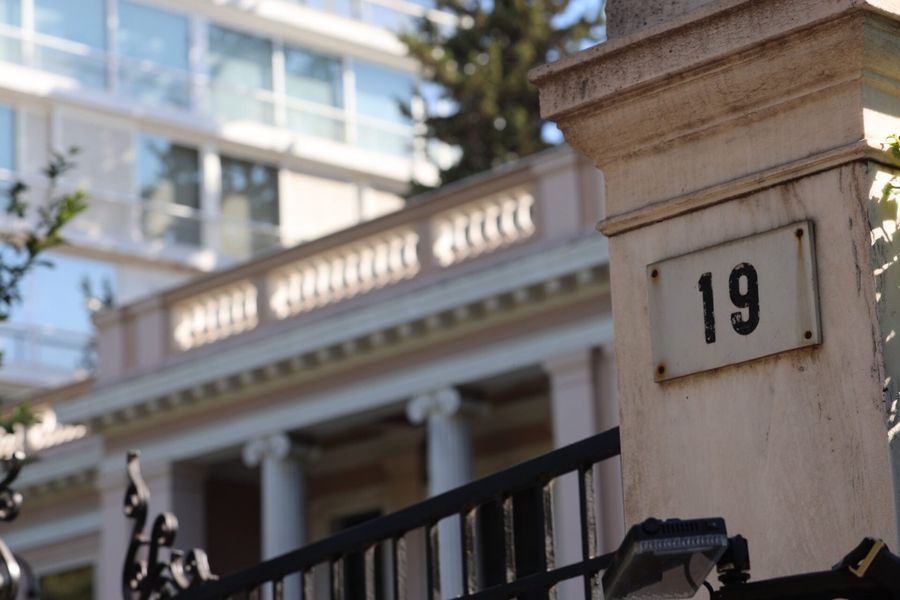 Συνταγματική Αναθεώρηση: Τα «φίλτρα» για τα κόμματα και η θωράκιση της Βουλής στο τραπέζι της Επιτροπής