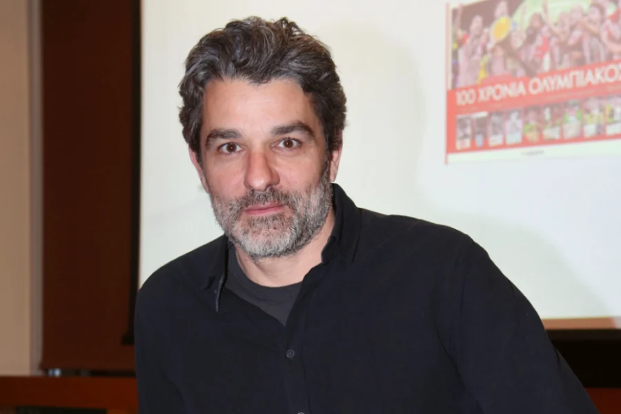 Πέτρος Λαγούτης: «Και οι παρουσιαστές τρώνε τη δουλειά των ηθοποιών, τι να κάνουμε;»