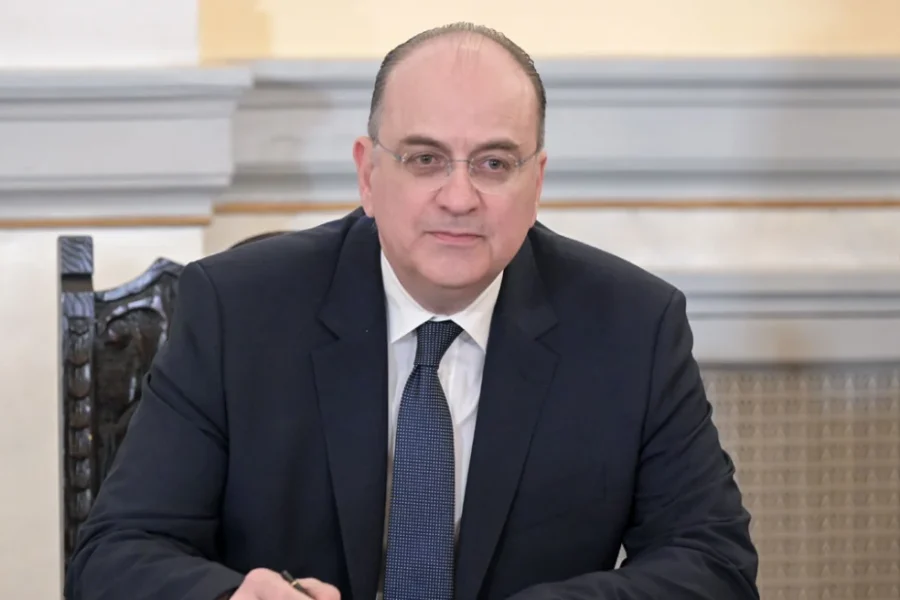 Παραίτηση Λαζαρίδη: Οι πιέσεις στο παρασκήνιο και το τελευταίο τηλεφώνημα πριν την έξοδο