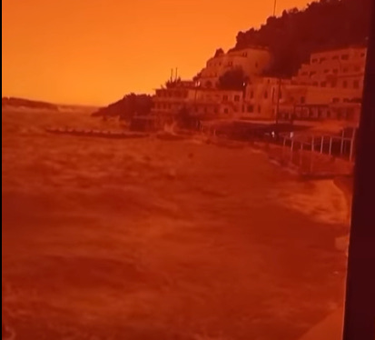 Η κόκκινη σκόνη σαρώνει Γαύδο και Λουτρό – Εντυπωσιακά video