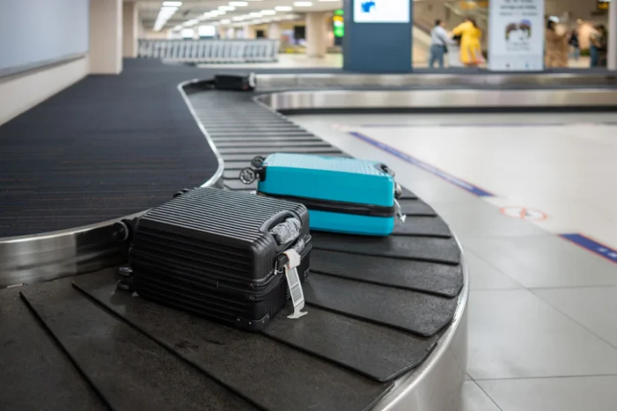 Συνελήφθη 20χρονος που έκλεβε βαλίτσες στο «Ελευθέριος Βενιζέλος»